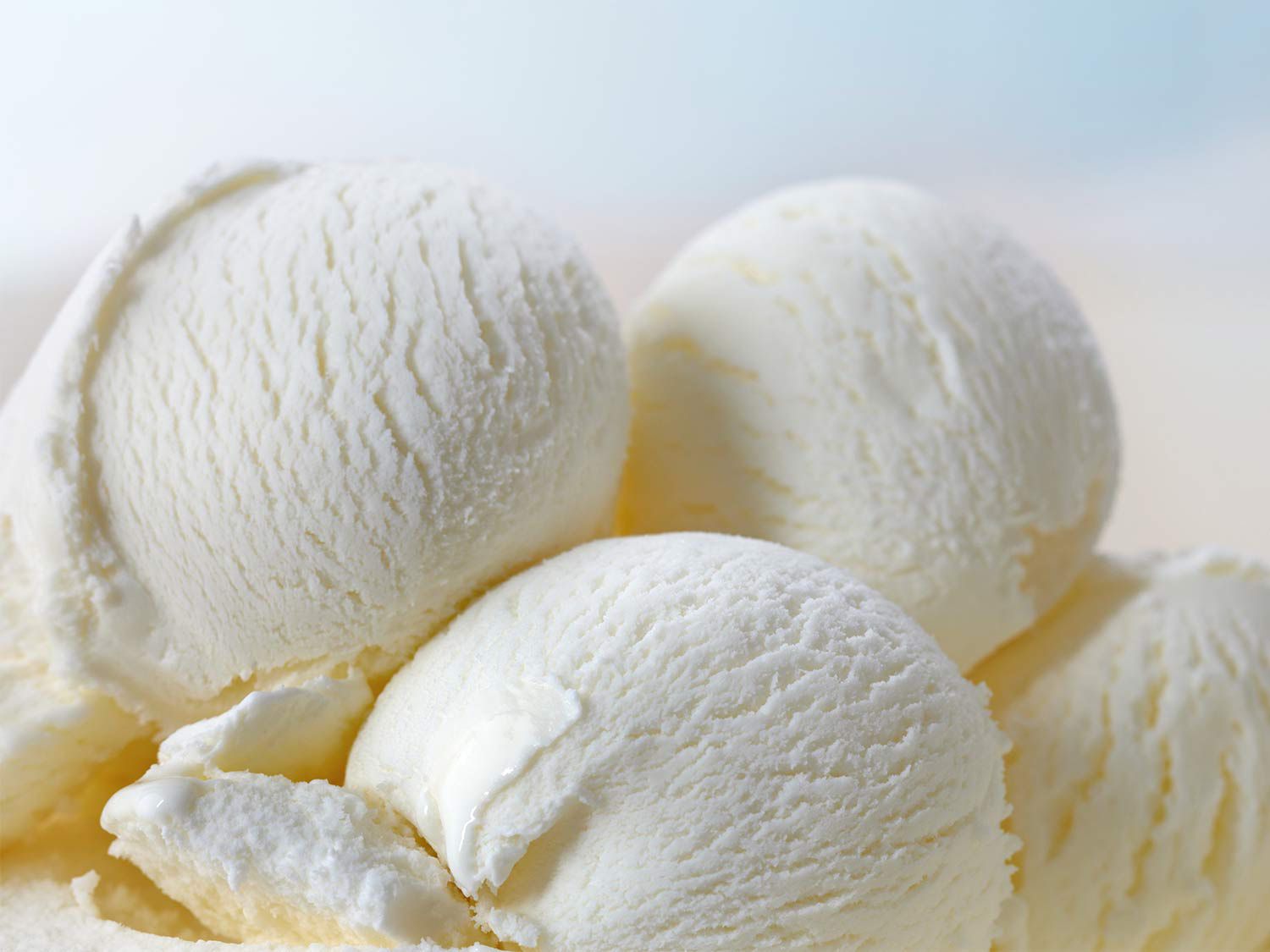 20150803——冰淇淋shutterstock_92449741.jpg——样式——冰牛奶