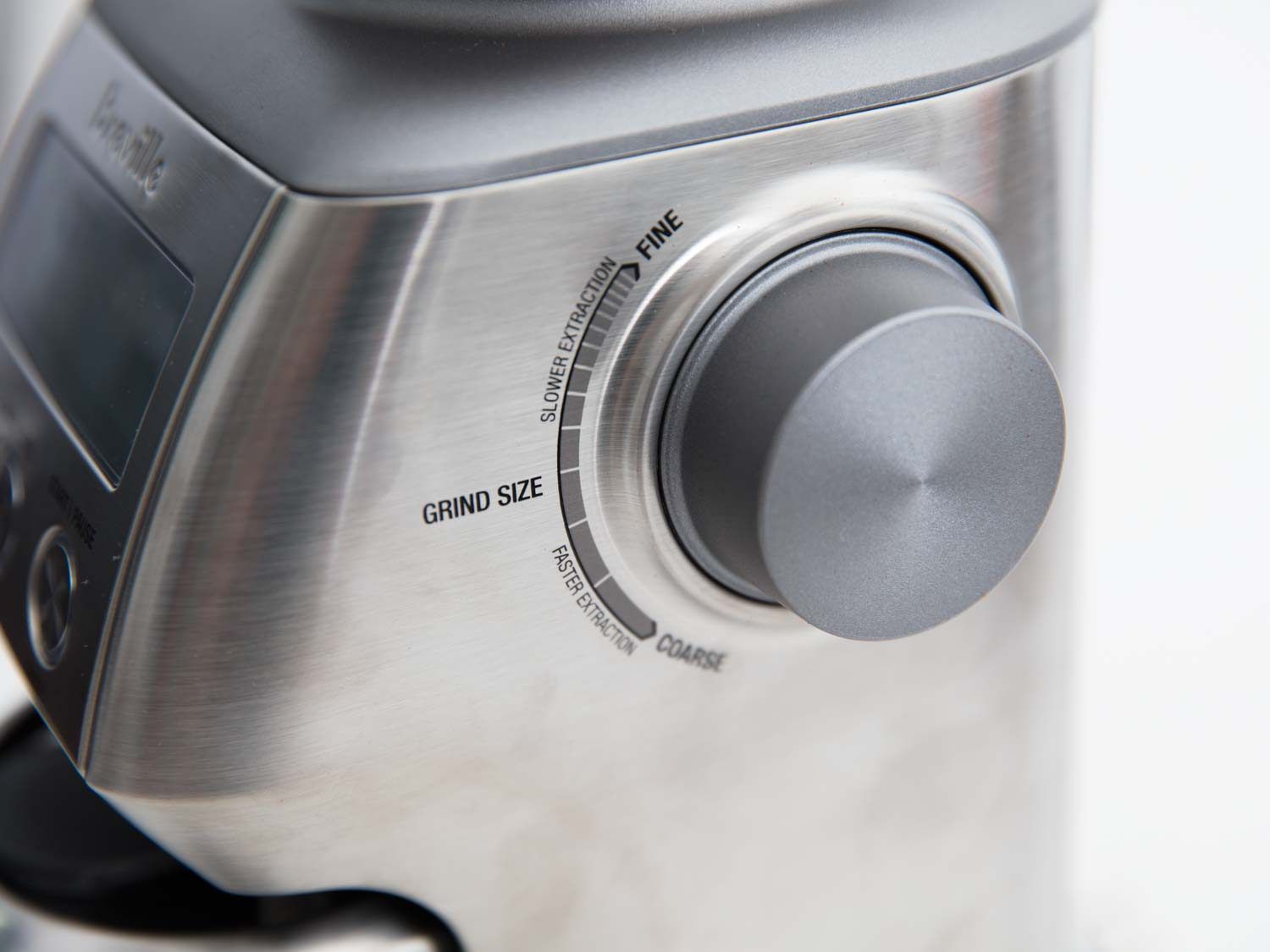 布雷维尔咖啡研磨机上的研磨调节旋钮