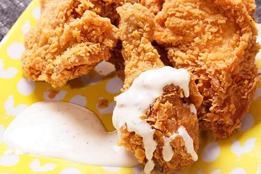 20120305-fried-chicken-sauces-easy-seven-minutes-or-less-2.jpg