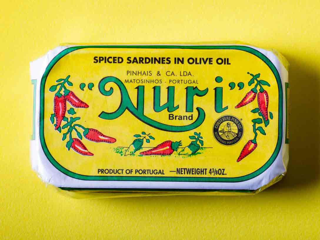 努里橄榄油香料沙丁鱼