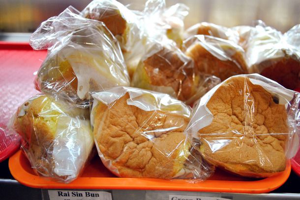 20141001 -中国-面包店糖果好吃美味的面包-海绵蛋糕拇指- 610 x408 - 400799. - jpg