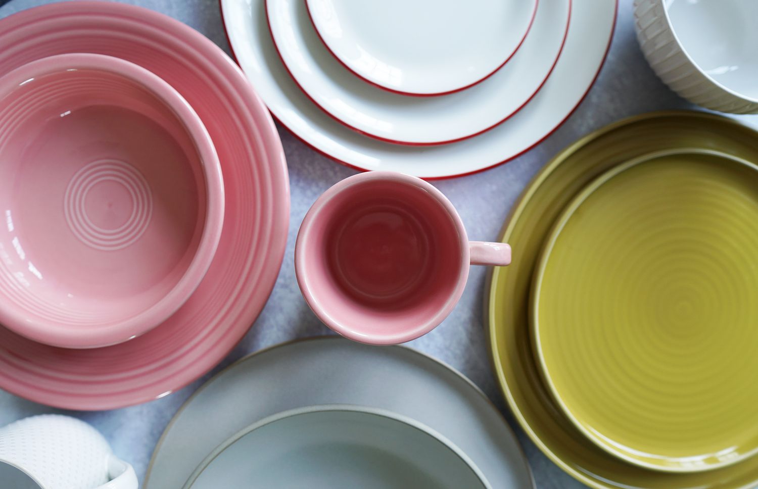 A more closeup look at some dinnerware sets