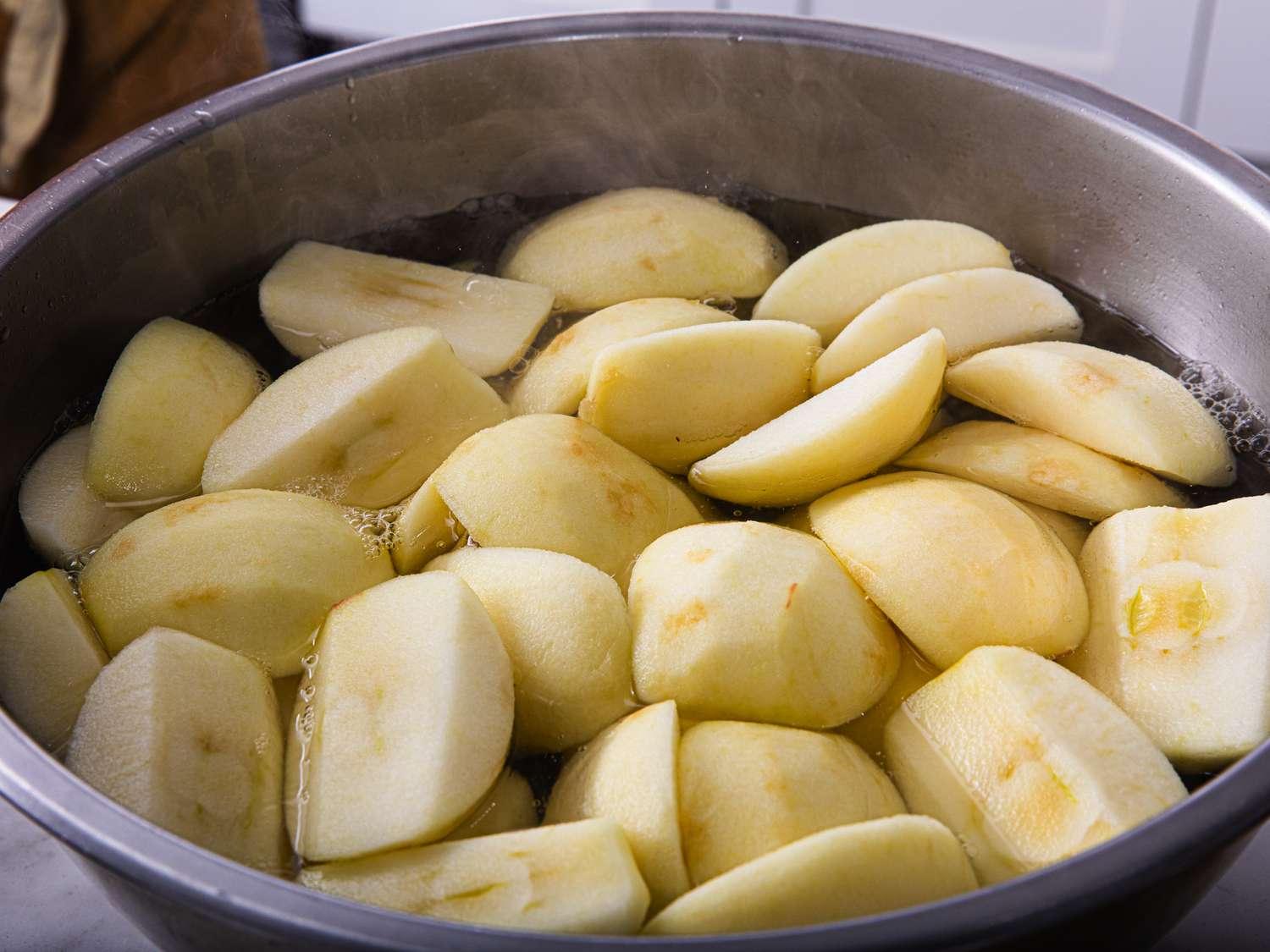 Apples in boiling water