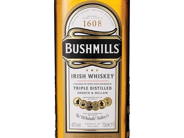 一瓶布什米尔斯爱尔兰威士忌