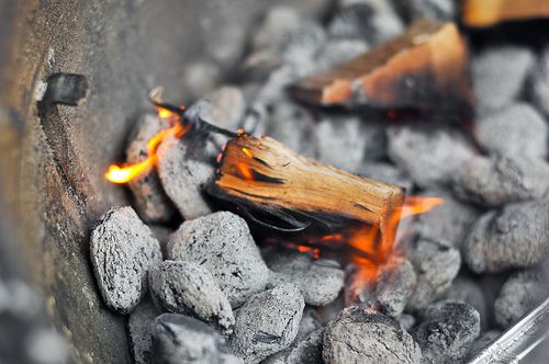 20110510 -吸烟——在一个水壶burning.jpeg——木