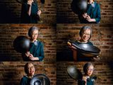 格蕾丝·杨用炒锅摆出各种姿势的6幅拼贴画