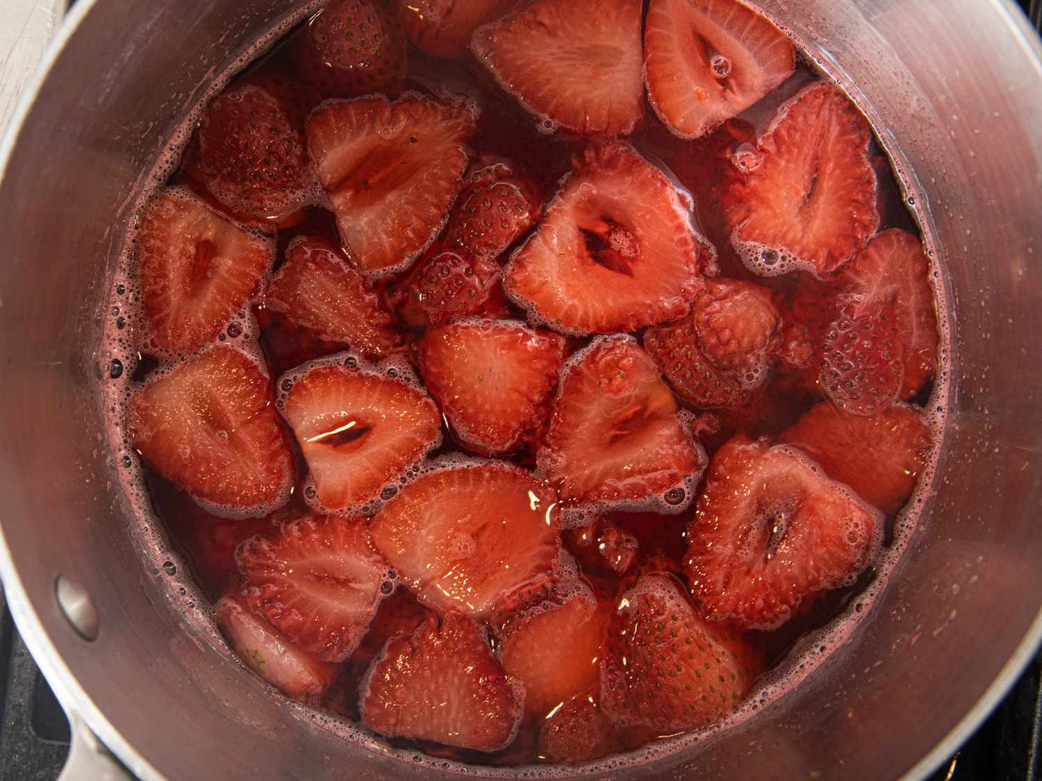 顶视图明胶的草莓