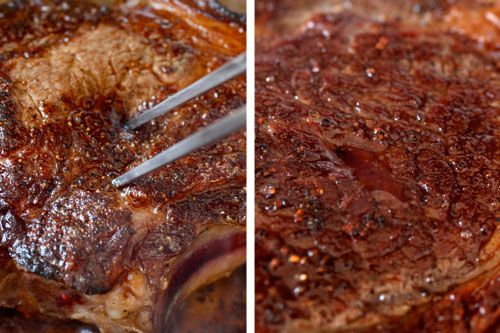 深棕色多汁牛排拼贴画，上面插着两个叉子叉。