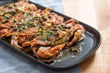 20190426-soft-shell-crab-butter-capers-vicky-wasik-16
