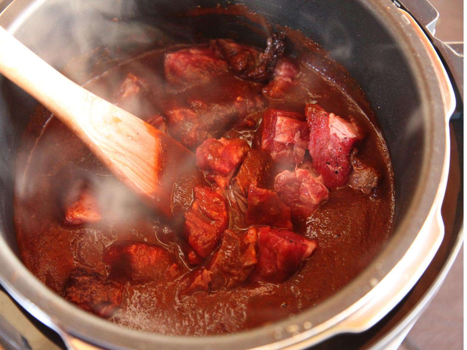 20150125-pressure-cooker-chile-con-carne-recipe-06.jpg