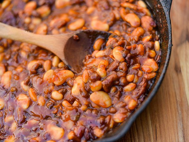 The finished batch of quick barbecue beans, ready to serve from the skillet.