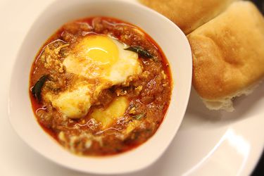 2013.03.01-kerala-style egg roast:gravy.jpg