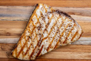 20190620-grilled-swordfish-steak-vicky-wasik-6