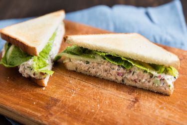20160614-tuna-salad-sandwich-vicky-wasik-8.jpg